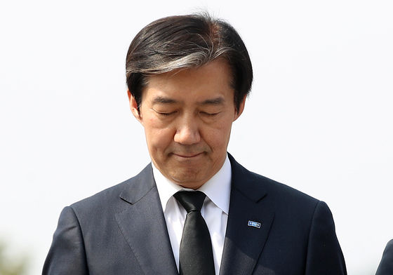 '3말4초' 예고 조국 고심 중…부산·경기·전북 6곳 저울질