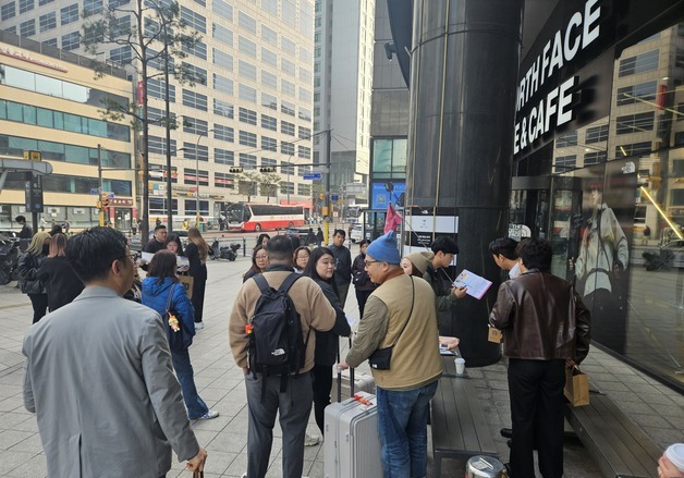 "명품거리 유명하대요"…여주로 쇼핑 가는 외국인들[르포]