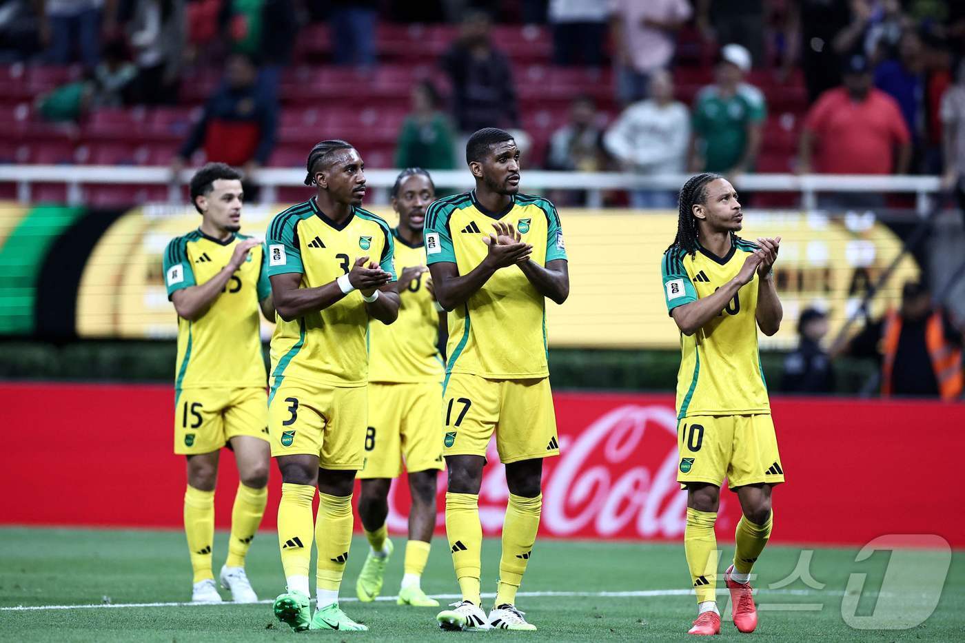 본문 이미지 - 자메이카가 뉴칼레도니아를 꺾었다. ⓒ AFP=뉴스1