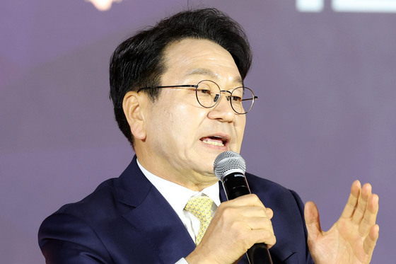 토론회 발언하는 강기정