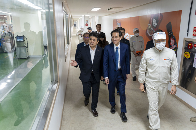 원주 찾은 우상호 "강원 농업과 식품기업 상생하는 협력체계 구축"