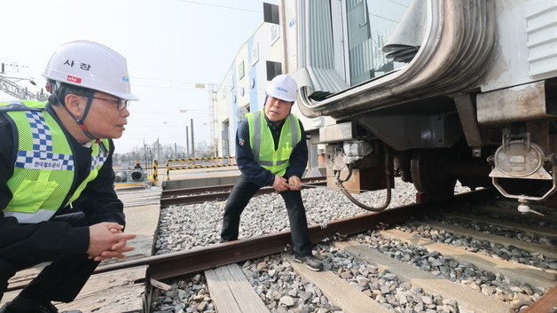 김태승 코레일 사장, 서해선 전동열차 하자 조치 현황 점검