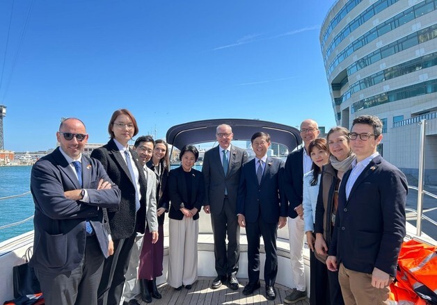 부산항-바르셀로나항, 자매항 협약 체결…"북아프리카 권역 진출지원"
