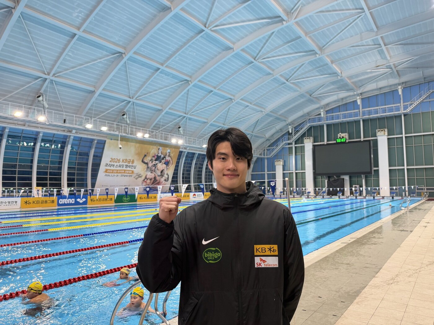 본문 이미지 - 황선우는 27일 경북 김천실내수영장에서 열린 2026 경영 국가대표 선발대회 남자 자유형 200m 결선에서 1분46초22의 기록으로 우승했다. (올댓스포츠 제공)