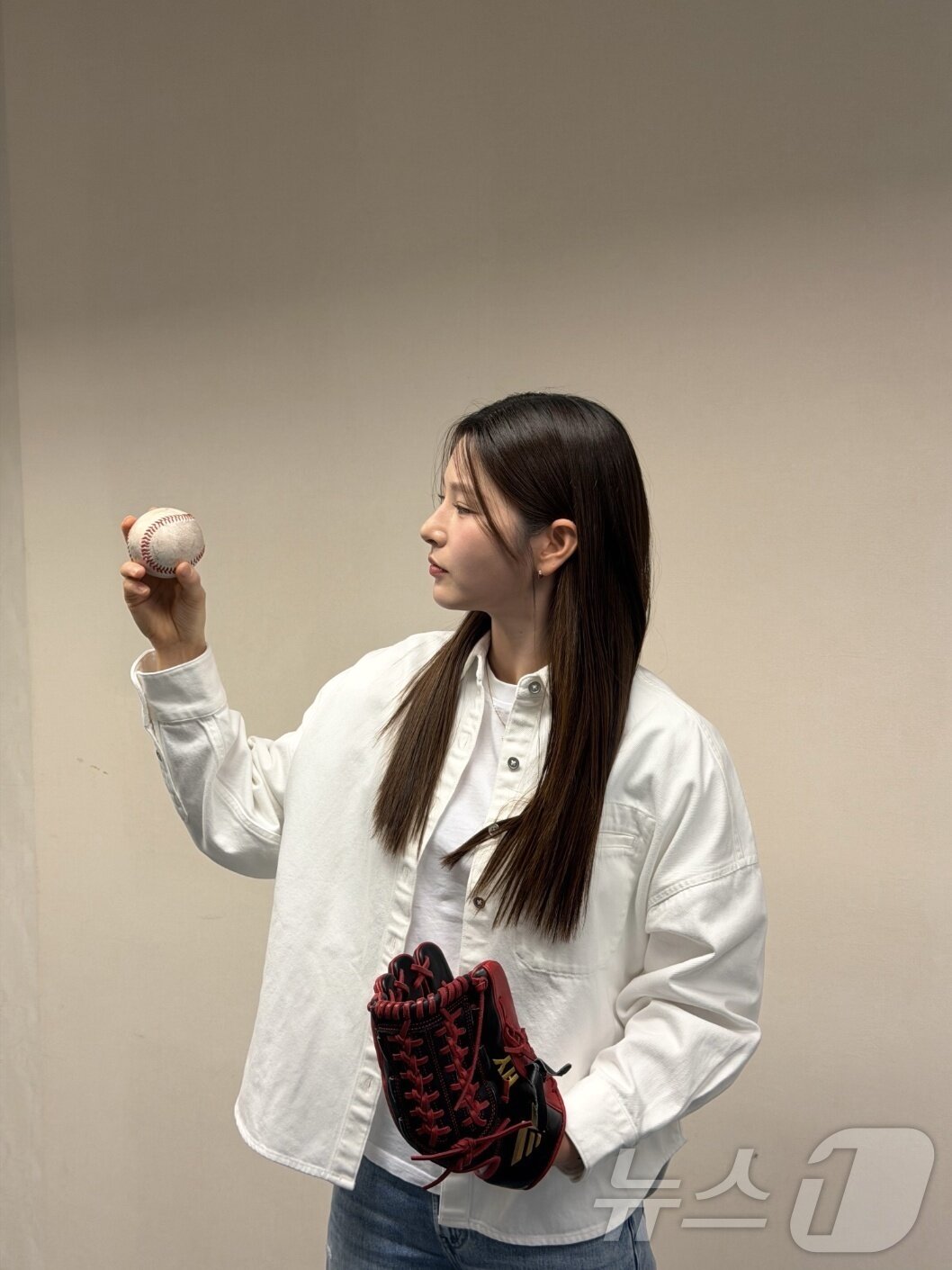 본문 이미지 - 방송인 박하얀 / 본부이엔티 제공