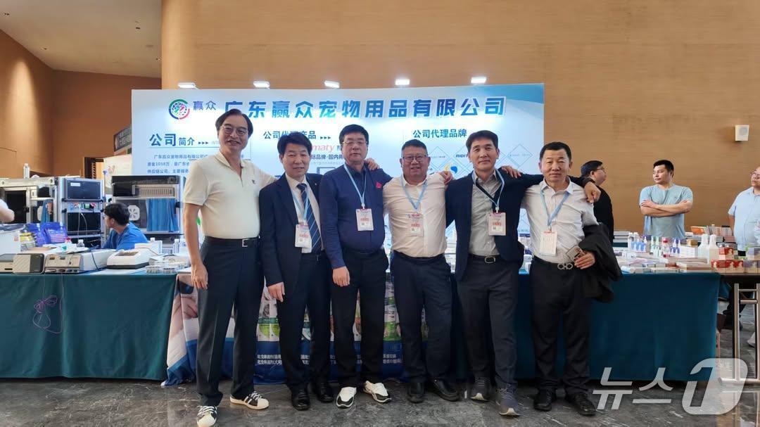 본문 이미지 - 제3회 GB소동물수의사대회가 25일 중국 광저우 냔샤국제컨벤션센터에서 열렸다(수의사회 제공). ⓒ 뉴스1