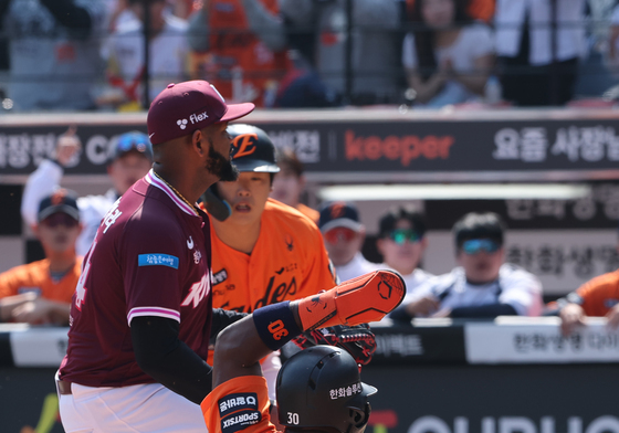 올시즌 첫 득점은 페라자