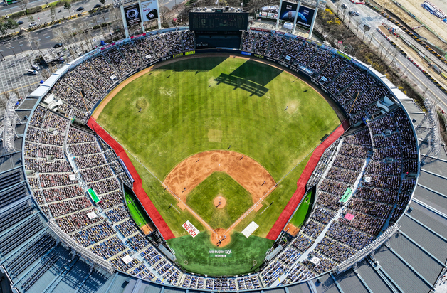 [뉴스1 PICK]'반갑다 야구야' KBO리그 개막전, 4년 연속 전 구장 매진