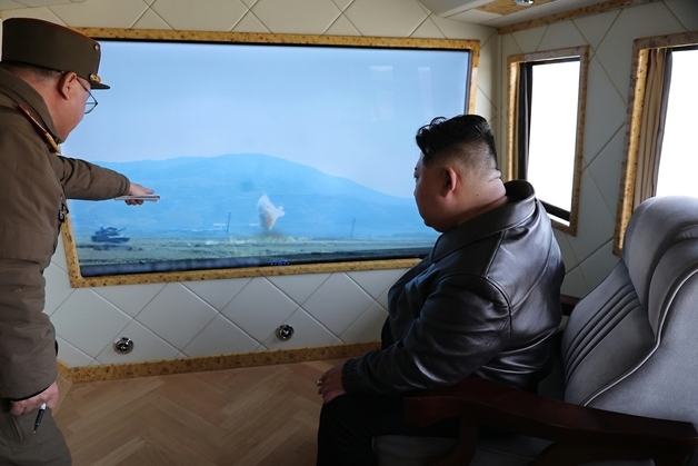 北, 日의 '비핵 3원칙 재검토'에 "재앙 청하는 어리석은 도박 말라"