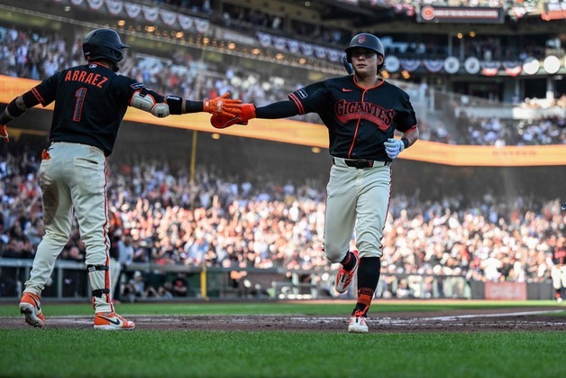 이정후, 양키스 상대 시즌 첫 안타…샌프란시스코 개막 3연패(종합)