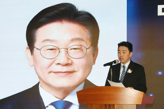 강훈식 비서실장, 李 대통령 축사 대독