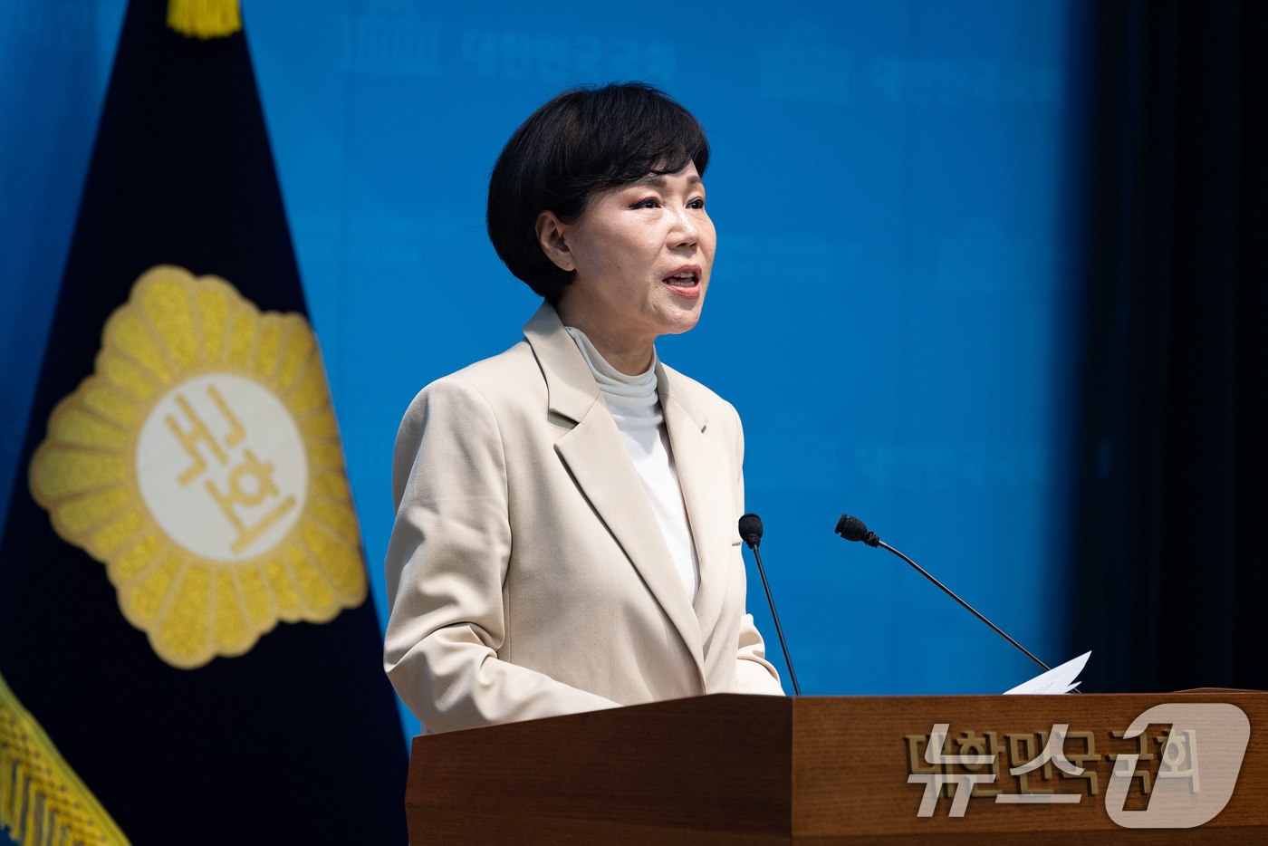 (서울=뉴스1) 유승관 기자 = 전현희 더불어민주당 서울시장 예비후보가 29일 서울 여의도 국회 소통관에서 서울 주거 공약 발표 기자회견을 하고 있다. 2026.3.29/뉴스1