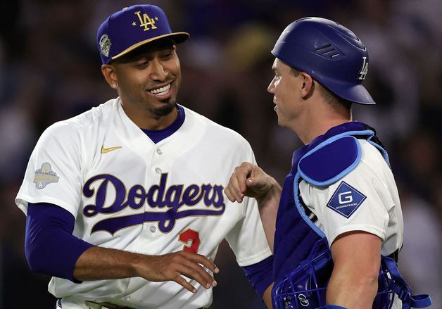 '스미스 8회 투런포' 다저스, 짜릿한 뒤집기로 개막 3연승 신바람