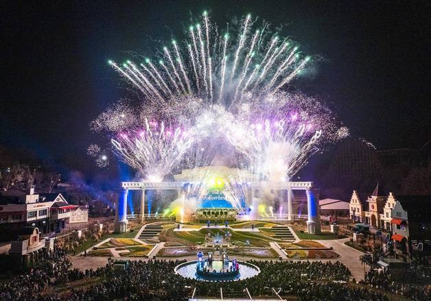 에버랜드, 양정웅·엘로와즈 협업…'불꽃쇼∙서커스' 신규 공연 공개