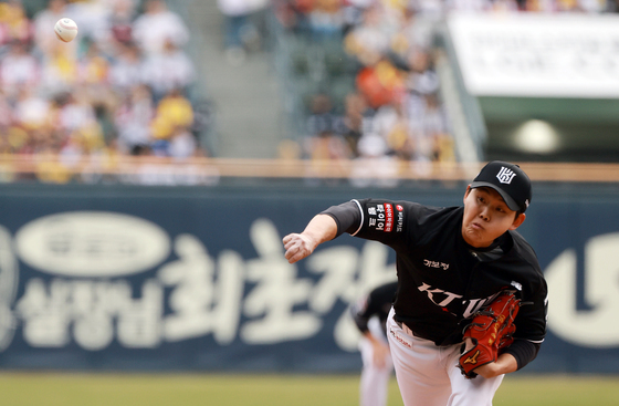 전력투구하는 소형준