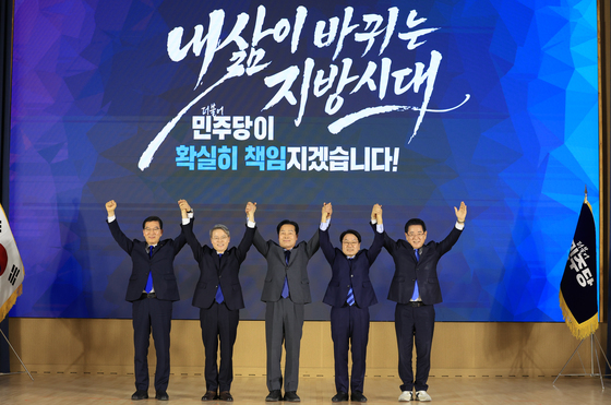 전남광주특별시 민주당 토론회…붕괴 책임·자격 논란 두고 충돌