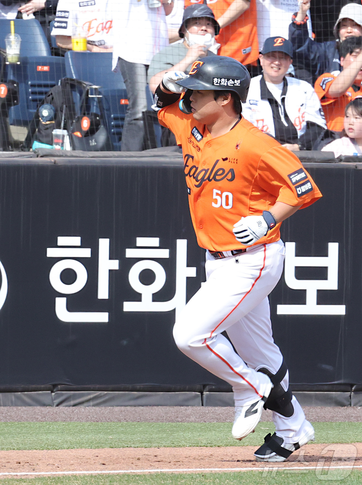 (대전=뉴스1) 김기남 기자 = 29일 대전 한화생명볼파크에서 열린 2026 신한 SOL KBO리그 키움 히어로즈와 한화 이글스의 경기에서 3회말 한화 강백호가 2점 홈런을 치며 …