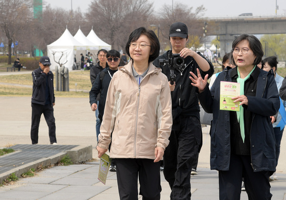 식약처, 내부 회의 유튜브로 공개…"李대통령처럼 투명성 강화"