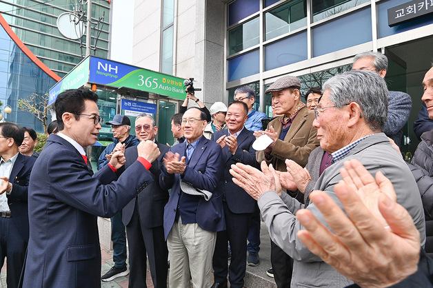 이철우, 포항서 7대 공약 발표…"환동해 중심도시 육성"