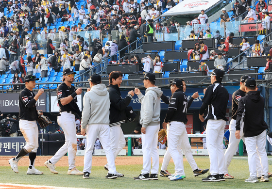 KT, 6대5로 역전승