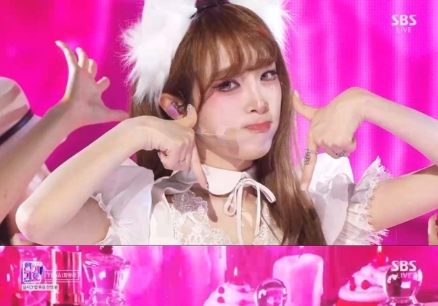 최예나, '인기가요'로 '캐치 캐치' 활동 마무리…4월 콘서트 개최