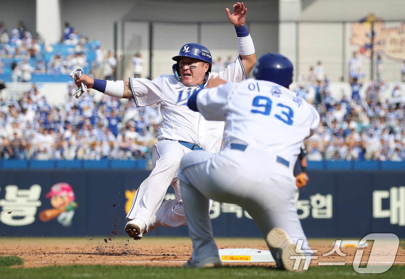 (대구=뉴스1) 공정식 기자 = 29일 오후 대구 삼성라이온즈파크에서 열린 프로야구 '2026 신한 SOL KBO리그' 롯데 자이언츠와 삼성 라이온즈의 경기, 삼성 5회말 1사 1 …