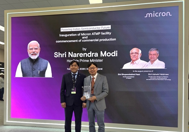 마이크론, 인도공장 오픈식에 한미반도체 초청, 장비 공급사 중 유일