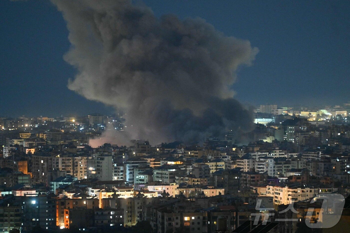 본문 이미지 - 전운이 감도는 이란 ⓒ AFP=뉴스1