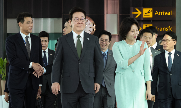 필리핀 향하는 이재명 대통령