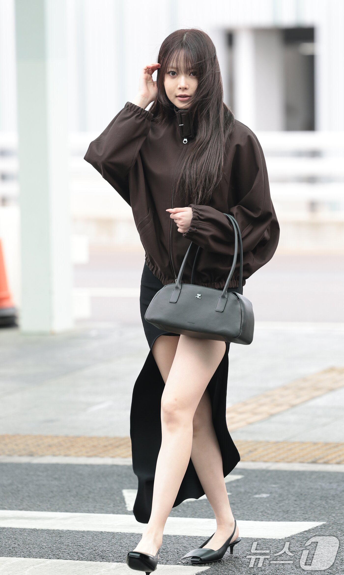 르세라핌 홍은채, 공항 런웨이