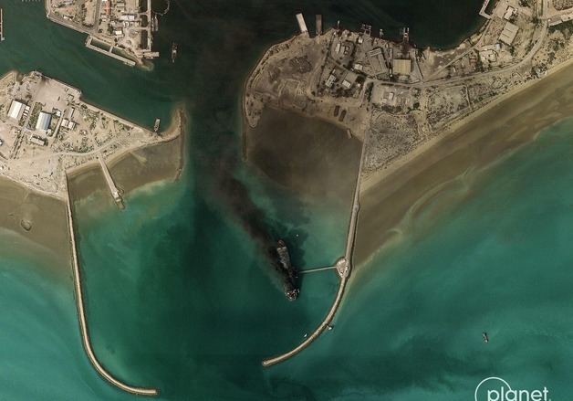 이란 '전면 봉쇄' 발표한 호르무즈 해협…"의지도 능력도 의문"