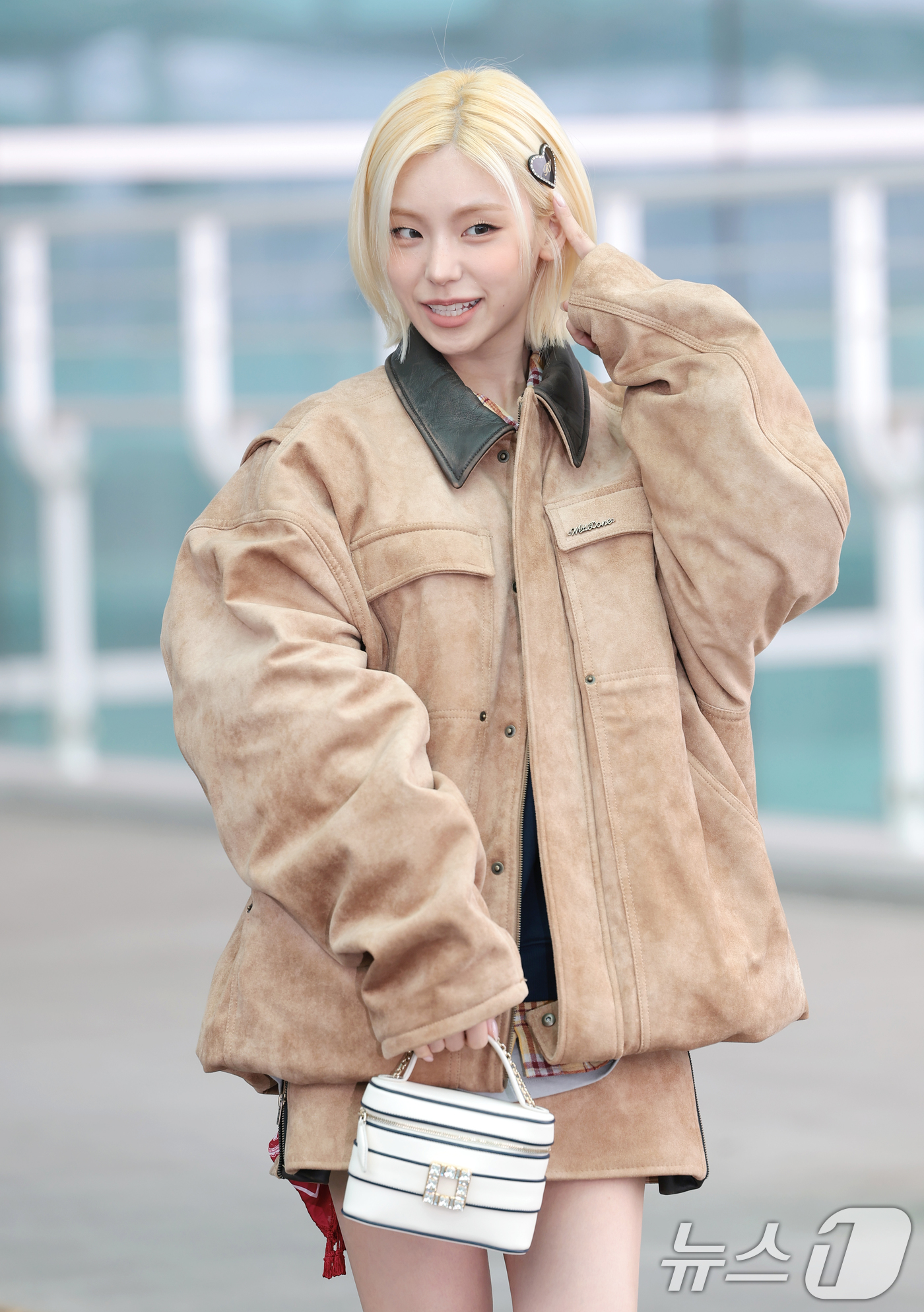 (인천공항=뉴스1) 권현진 기자 = 있지 예지가 해외 일정을 위해 3일 인천국제공항을 통해 프랑스 파리로 출국하고 있다. 2026.3.3/뉴스1