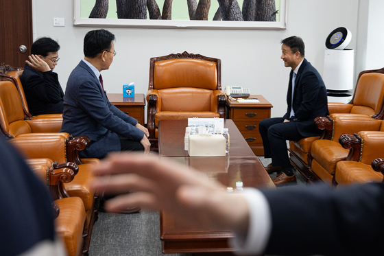 여야 '동상이몽'