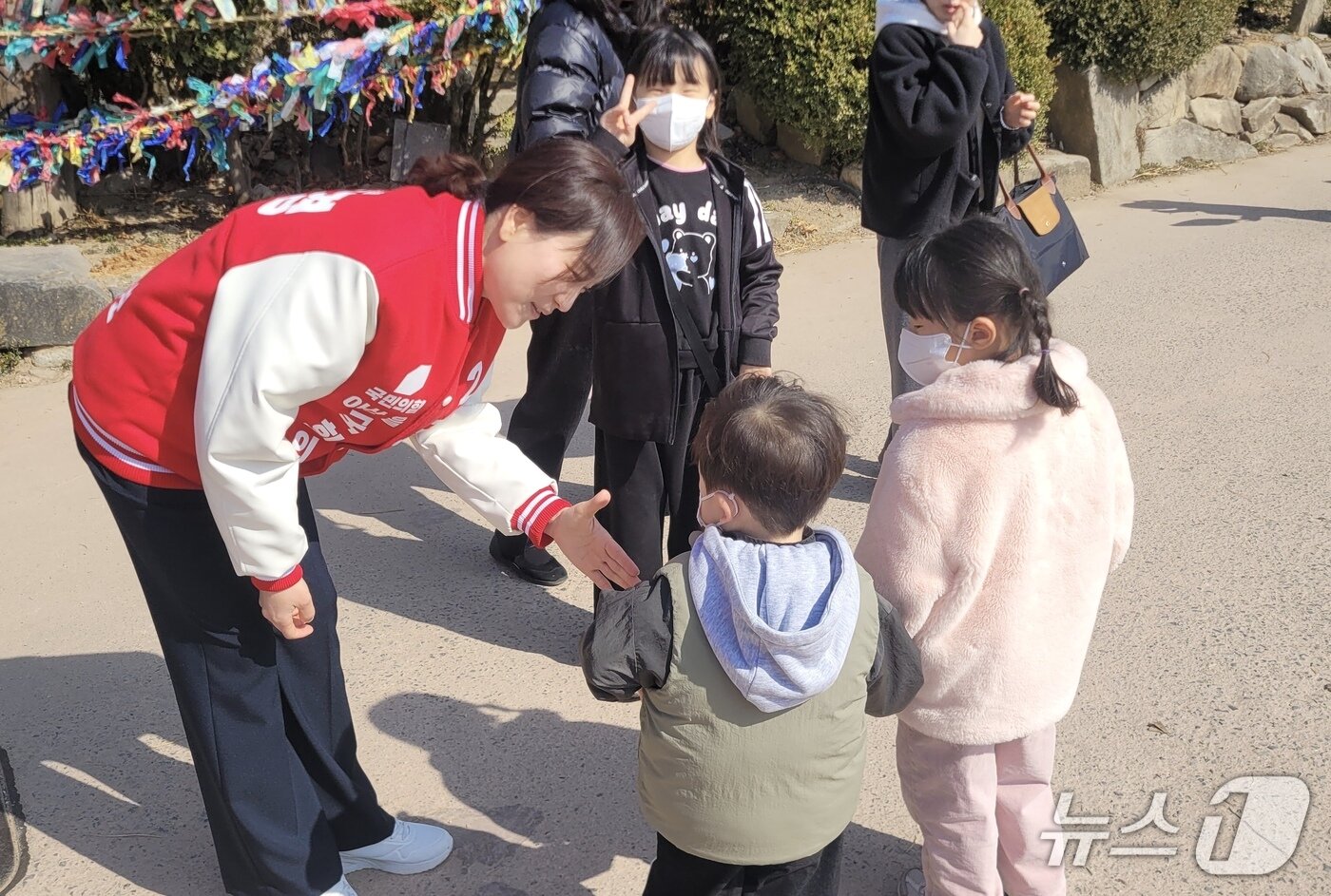 본문 이미지 - 아산을 국회의원 보궐선거에 예비후보로 등록한 김민경 후보./뉴스1