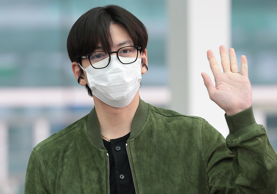 지창욱, 로맨틱한 눈빛