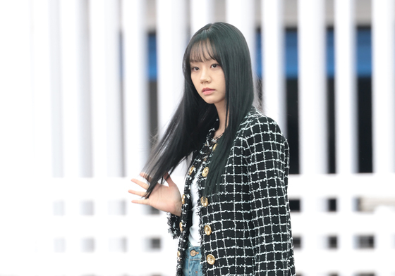 혜리, 시크한 발걸음