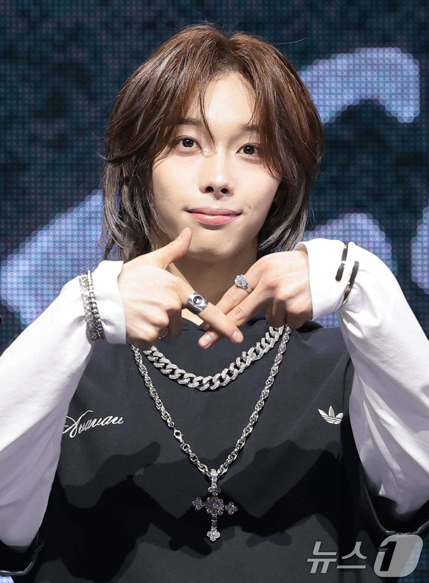 (서울=뉴스1) 권현진 기자 = TUNEXX(튜넥스) 타이라가 3일 서울 광진구 예스24라이브홀에서 가진 첫 번째 미니앨범 ‘SET BY US ONLY(셋 바이 어스 온리)’ 쇼케 …