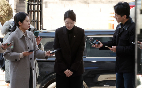 '공천헌금 의혹' 강선우 구속심사 출석 “법정서 소명”