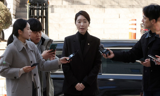 '공천헌금 의혹' 강선우 구속심사 출석 "법정서 소명"