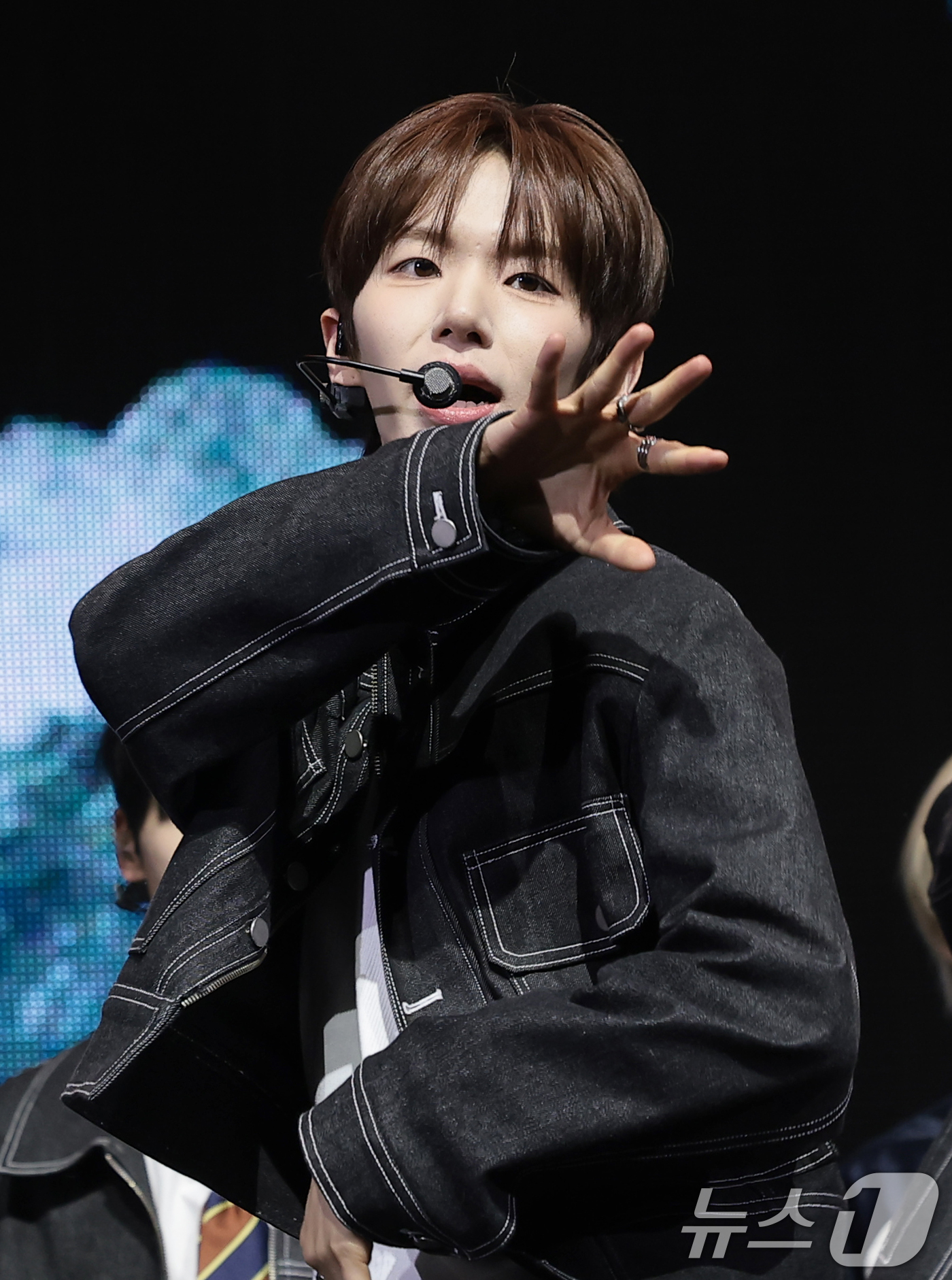 (서울=뉴스1) 권현진 기자 = TUNEXX(튜넥스) 성준이 3일 서울 광진구 예스24라이브홀에서 가진 첫 번째 미니앨범 ‘SET BY US ONLY(셋 바이 어스 온리)’ 쇼케이 …