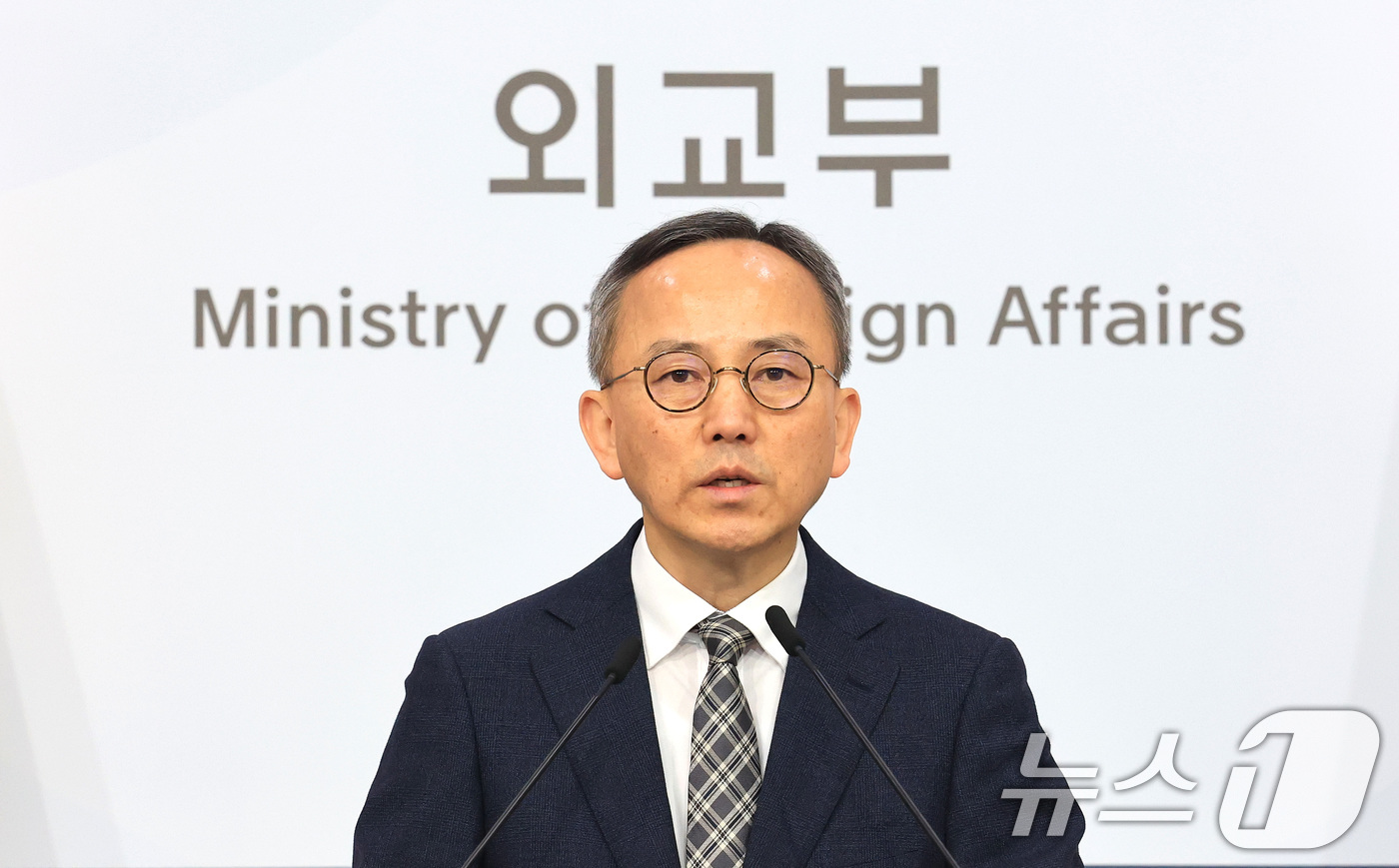 (서울=뉴스1) 임세영 기자 = 박일 외교부 대변인이 3일 서울 종로구 외교부 청사에서 정례브리핑을 하고 있다.  2026.3.3/뉴스1