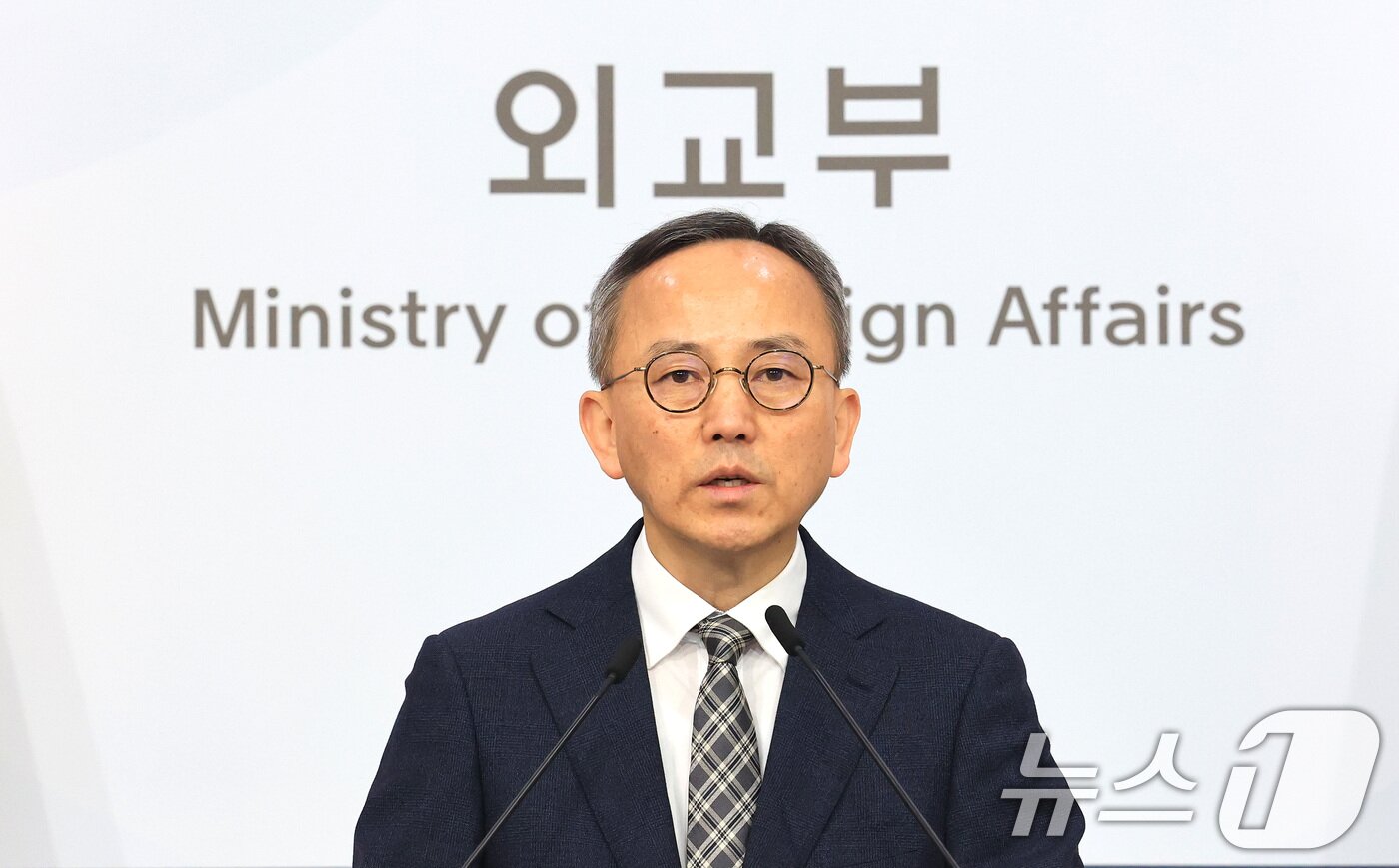 본문 이미지 - 박일 외교부 대변인이 3일 서울 종로구 외교부 청사에서 정례브리핑을 하고 있다. 2026.3.3 ⓒ 뉴스1 임세영 기자