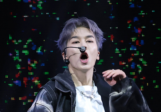 튜넥스 제온, 반짝반짝 데뷔 무대