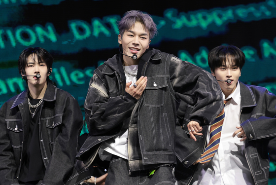 제온, 행복한 데뷔 무대