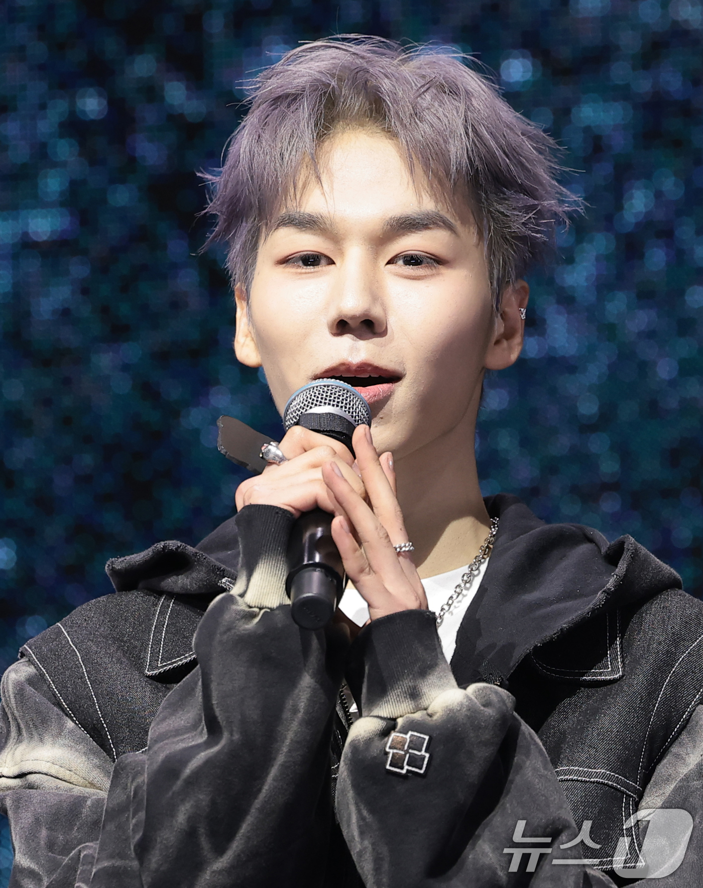 (서울=뉴스1) 권현진 기자 = TUNEXX(튜넥스) 제온이 3일 서울 광진구 예스24라이브홀에서 가진 첫 번째 미니앨범 ‘SET BY US ONLY(셋 바이 어스 온리)’ 쇼케이 …