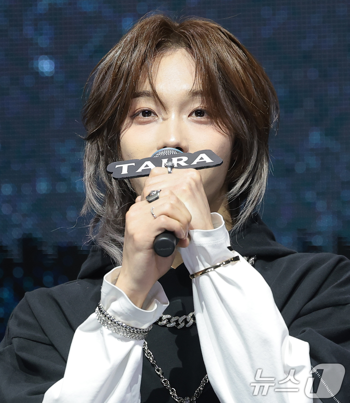 (서울=뉴스1) 권현진 기자 = TUNEXX(튜넥스) 타이라가 3일 서울 광진구 예스24라이브홀에서 가진 첫 번째 미니앨범 ‘SET BY US ONLY(셋 바이 어스 온리)’ 쇼케 …