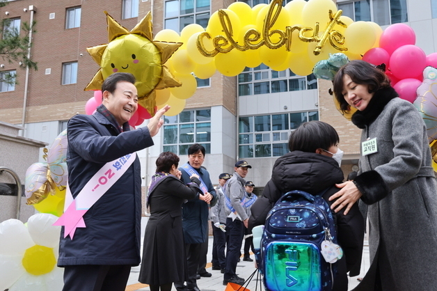김성제 의왕시장, 의왕푸른초 개교맞이 행사 참석