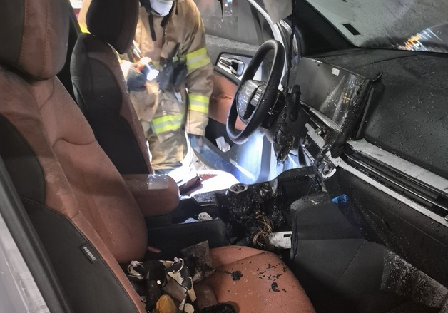 스타필드 안성 지하주차장서 하이브리드 차 화재