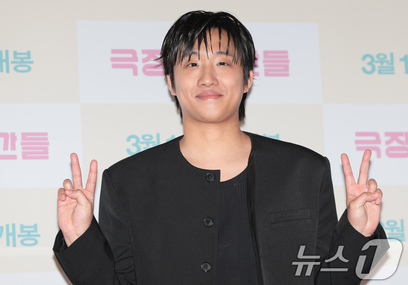 (서울=뉴스1) 권현진 기자 = 배우 홍사빈이 3일 서울 종로구 씨네큐브에서 열린 영화 ‘극장의 시간들’ 언론시사회 및 기자간담회에 참석해 포즈를 취하고 있다.'극장의 시간들'은 …