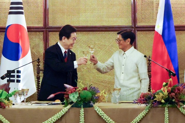 李대통령 "필리핀서 건조한 선박, 세계 누비게…조선 공동 성장"